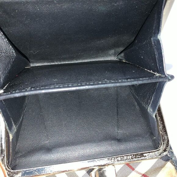 🎉AUTHENTIC🎉 Burberry Kisslock Compact Wallet - Picture 10 of 10